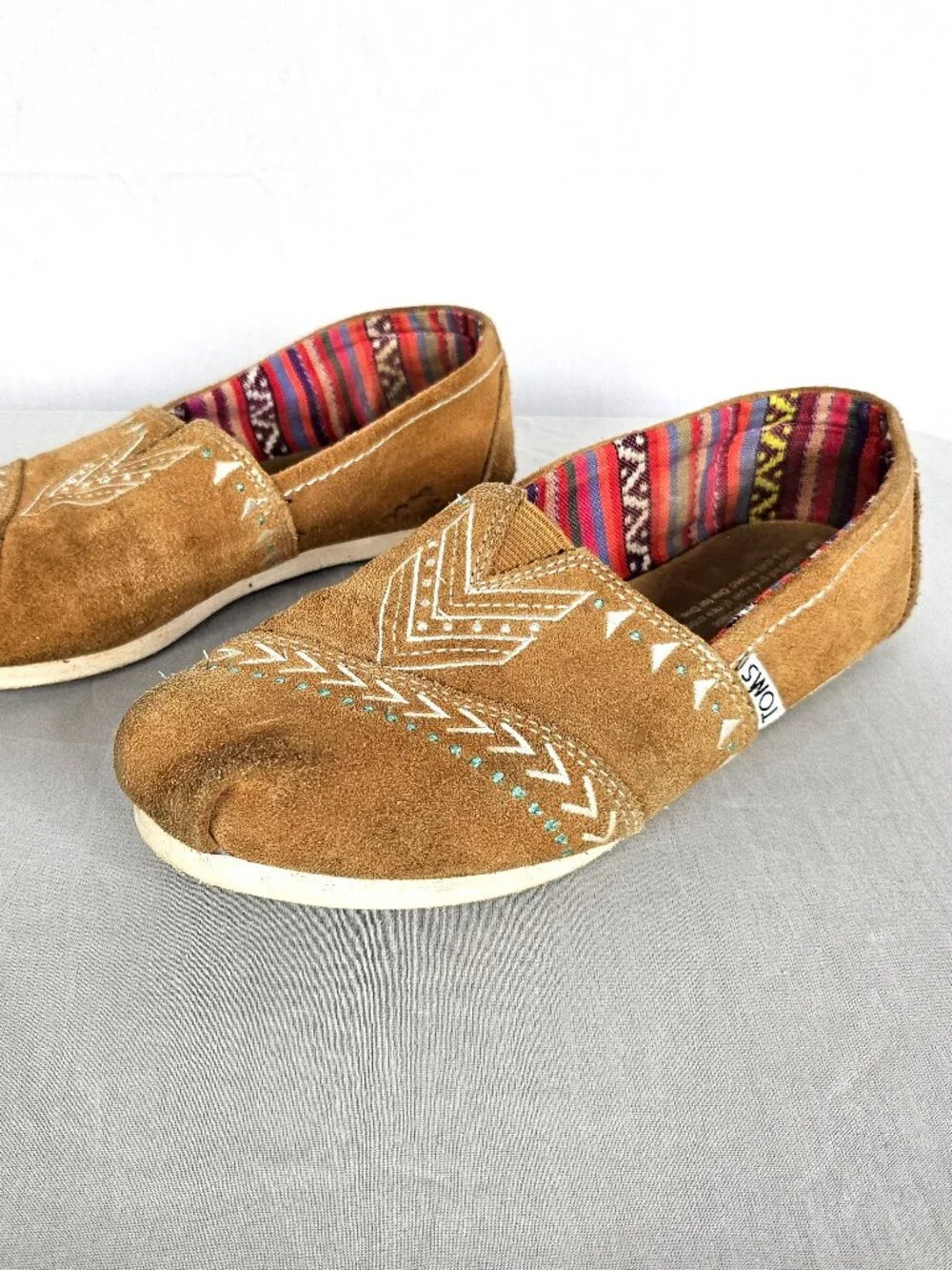 TOMS Embroidered Slip-On Flats | Boho Festival Shoes | Tan | Size 6.5